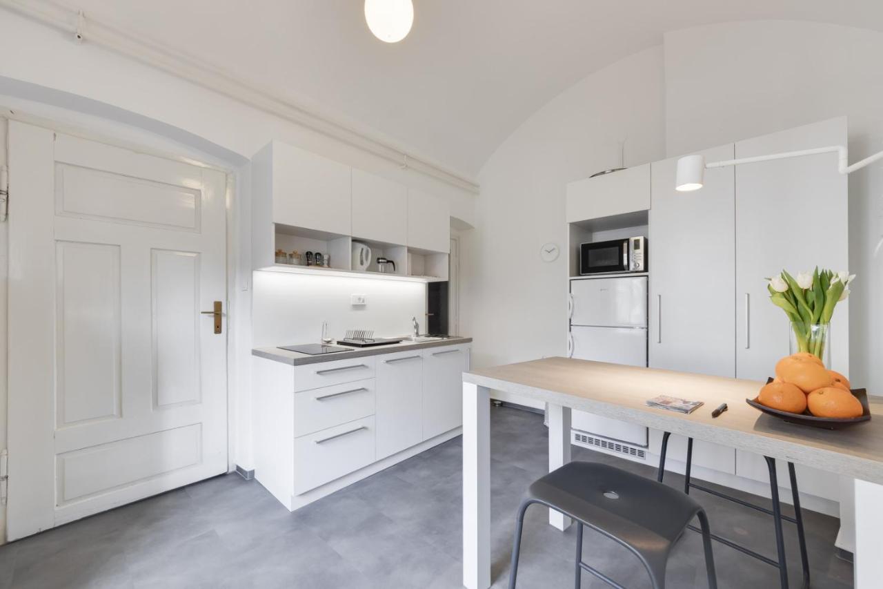 City Center Apartment With Parking Λιουμπλιάνα Εξωτερικό φωτογραφία
